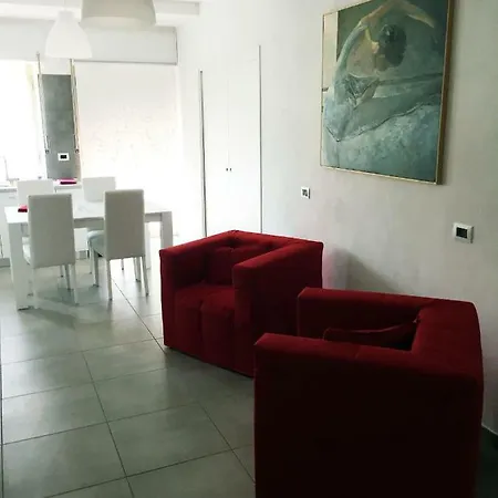דירה Rosso A 300 Mt Dal Centro Storico Di Aosta! אאוסטה